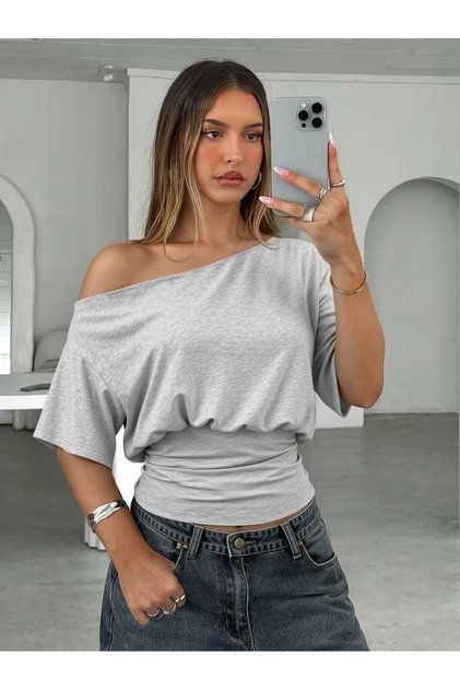 Women's Boat Neck Wide Sleeve Fitted Blouse