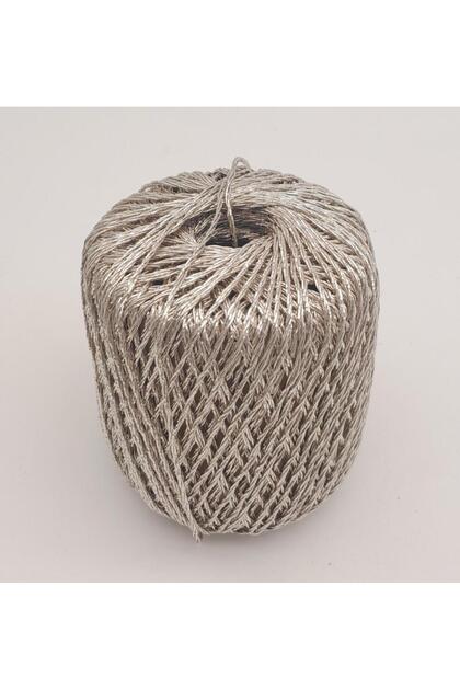 Trio Silvery Light Gold Color Thread