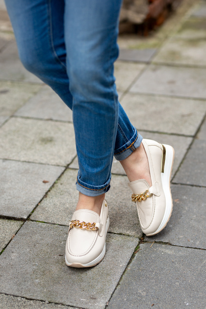 03540 Eren Shoes&Bag Genuine Leather Chain Buckle Flat Sole Casual Shoes Cream