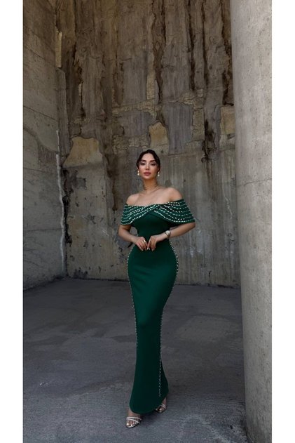 Women's Emerald Green Madonna Collar Pearl Embroidered Fish Maxi Evening Dress