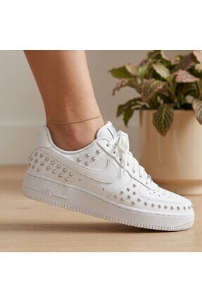 Nike Air Force 1 '07 XX Kadın Sneaker Yıldız perçinli beyaz
