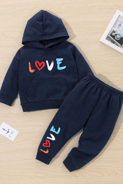 طقم بدلة رياضية بقلنسوة مطبوع عليها Love للفتيات
