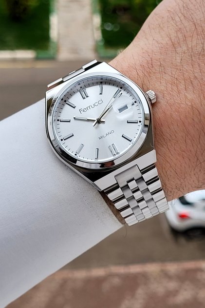 Silver Color 40 mm Men's Wristwatch