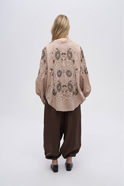 Women's Oversized Kimono with Floral Embroidery and Stone Embellishments