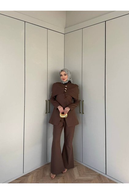 Stylish Suit with Cape Detail Yrn-9999
