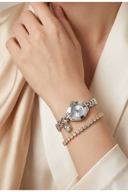Pinterest Model Heart Charm Vintage Watch - Stone-Encrusted Bracelet Gift in Special Box