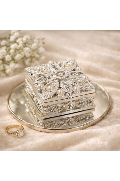 Cutie de bijuterii pătrată 5x5 cm cu flori, perle și strasuri – Casetă elegantă pentru bijuterii, cutie pentru inele