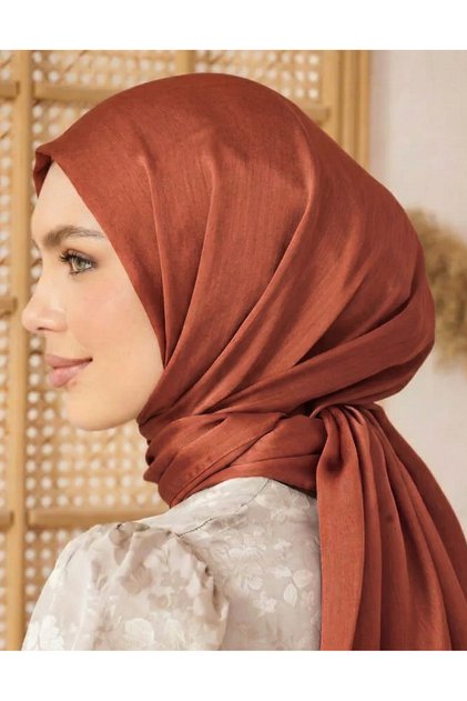 Kadın Tesettür Şal Janjan Şal Parlak Kaymayan Hafif Şık Tesettür Şal
