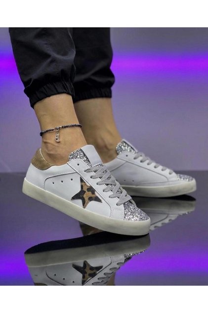 Pantofi de mers zilnic cu broderie leopard și detalii vintage