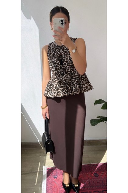 Yırtmam Detailed Pencil Skirt