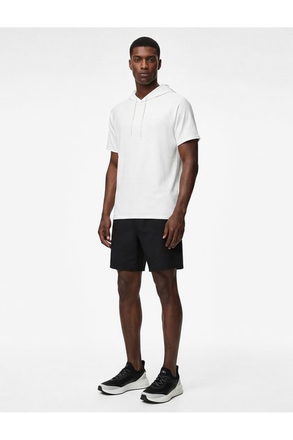 Parachute Fabric Elastic Detailed Pocketed Comfortable Fit Sports Shorts