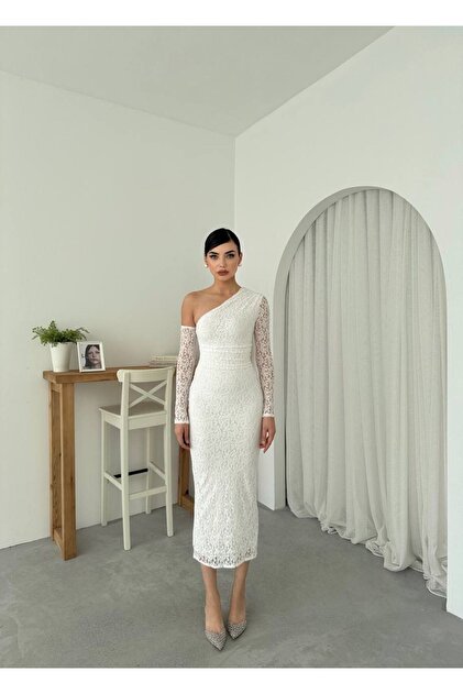 slim fit dress slacks Carriann One-Shoulder Bow Maxi Dress White– Selfie Leslie main image 0