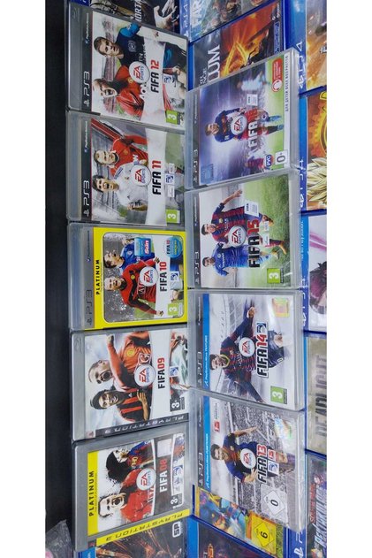 SONY PS3 SERİSİ 08 -FİFA 16 JELATİNLİ KUTULU ORJİNAL İÇ KAĞITLARI DAHİL (9 OYUN)