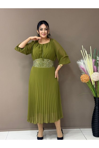 Büyük Beden Siyah Şifon Omuz Açık Taş İşlemeli Pileli Midi Abiye Elbise