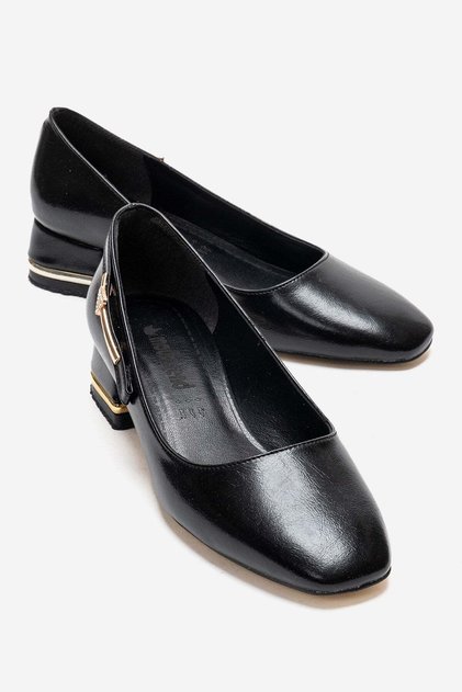 Women's Side Buckle Galvanized Blunt Toe Heeled Shoes Black Crinkled
