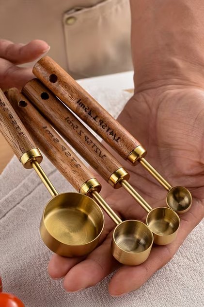 4Pcs Gold Stainless Steel Wooden Handle Measuring Spoon Set Measuring Cup 1.25ml 2.5ml 5ml 15ml