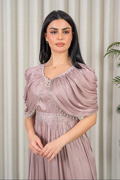 Rominz fashion Luxurious Royal Cut Chiffon Evening Gown with Delicate  Embroidery - Perfect for Special Occasions | Fast Local Shipping Within Saudi  Arabia- Trendyol