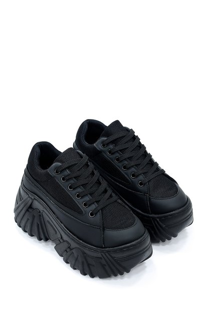 SP151 High Sole Lace-Up Sneaker