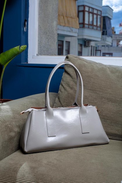 Women's Gray Patent Leather Hand, Arm, and Shoulder Bag with 3-Compartment Zipper and Magnetic Closure (Marteniçka Bracelet Is a Gift!) !))