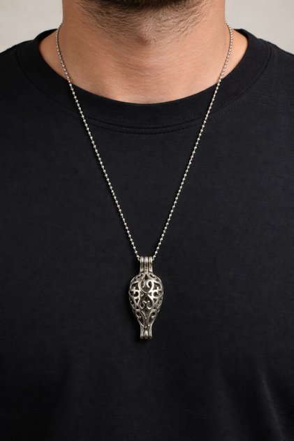 Silver Color Secret Drop Necklace I Glow in the Dark Unisex 60 cm Chain