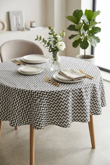 Round Tablecloth Waterproof Stain Resistant Premium Quality Fabric Kitchen Living Room Gift Cover