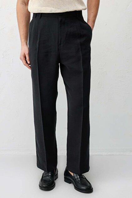 Siyah Lyocell Relaxed Fit Pileli Erkek Pantolon