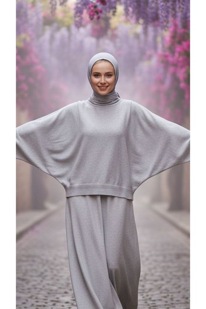 Thin Seasonal Viscose Women's Bat Sleeve Sweater