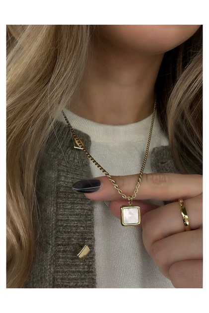 Square Mother-Of-Pearl Stone Vintage Model Twisted Chain Steel Necklace