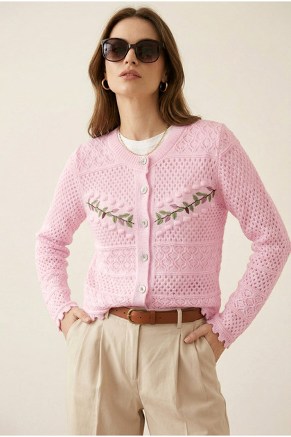 Leaf Embroidered Short Cardigan - Pink