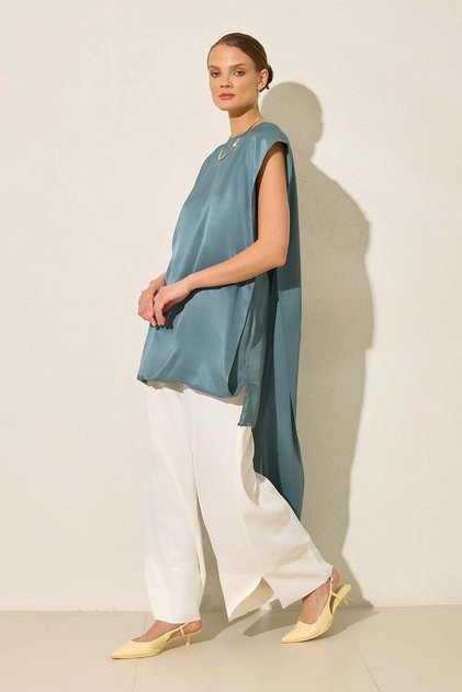 Quartz Satin Cloak Detailed Relaxed Fit Tunic