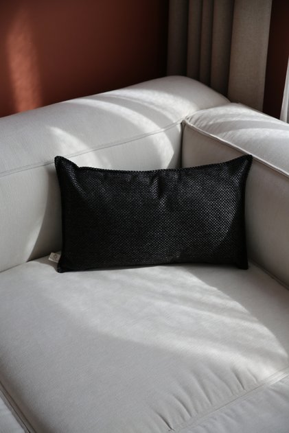 Serrated Black Rectangular Kirlent Kilifi