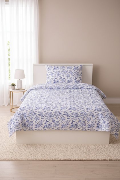 Blue Floral Romantic Spring Children's Pique Set - Breezy Floral Modern Navy Blue Decorative Bedspread