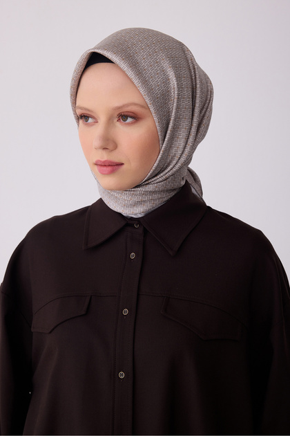 وشاح حريري بنمط كلاسيكي - ربيع وصيف 2026 (T) 4317-05
