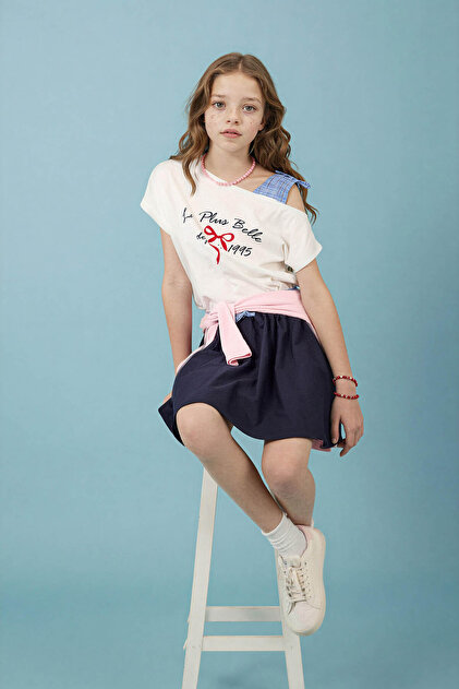 Defacto Omzu Açık Baskılı Ekru Kız Çocuk T-Shirt H1437A8/ER105