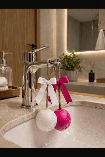 Decorative Hanging Double Ball Soap Scented Room and Wardrobe Fragrance Gift Handmade Soap Pink White