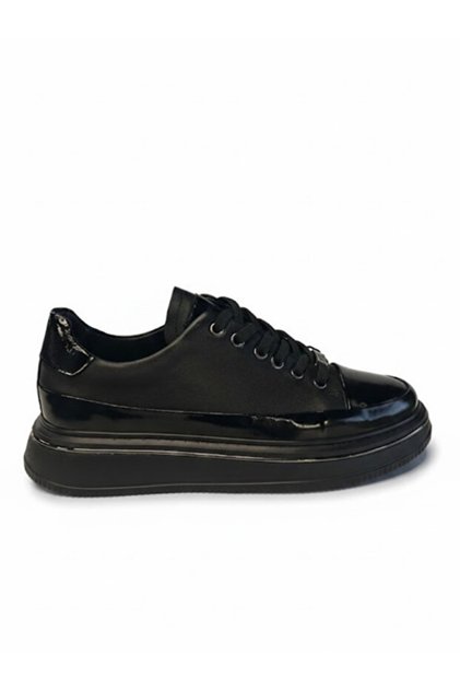 Black Garni Men's Comfortable Sports Shoes with Open Laces for All-Day Wear