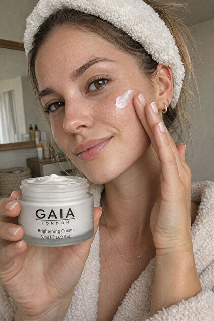 Gaia London Beyazlatıcı Etkili Leke Karşıtı Bakım Kremi Arbutin %2