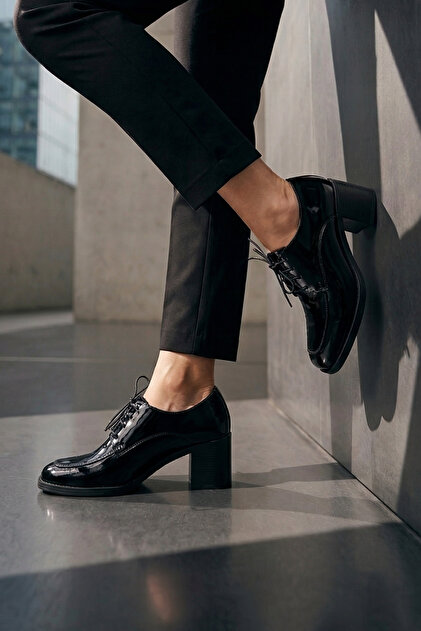 靴 y2k Drape Leather Loafer SAYL Siyah Rugan Hakiki Deri Bağcıklı Kare Burun Kalın Topuklu