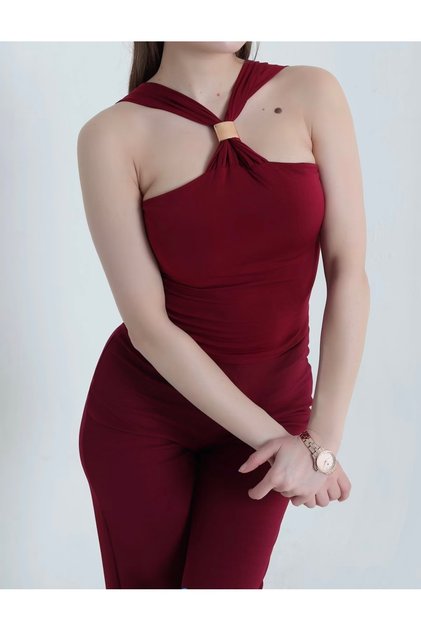 Burgundy Buckled Buzzy Women's Bluz