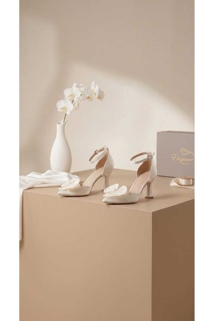 Ekru Orchid Detailed Evening Shoes