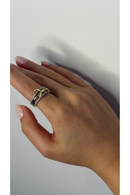 Gold & Stone Detailed Knot Ring – Modern Elegant Women's Ring