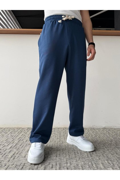 Double Face Fabric Comfortable Fit Tracksuit