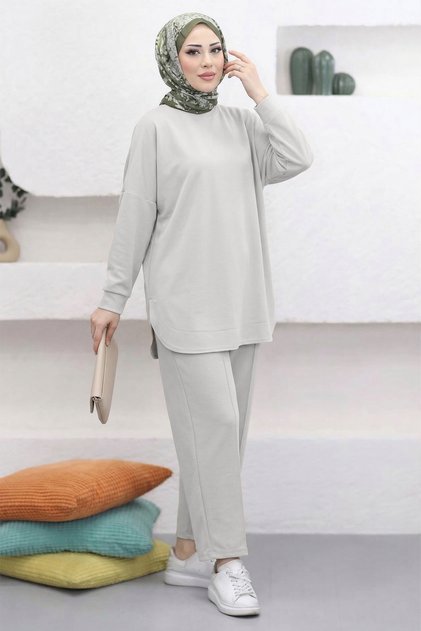 5357 - طقم نسائي فضفاض ومريح من قماش جيرسيه محبوك