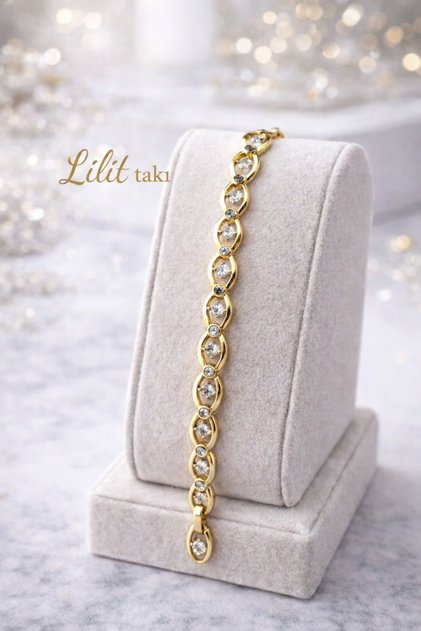 Sparkling Gold Color Zircon Stone Women's Bracelet - Elegant and Stylish Design