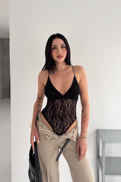 Body negru pentru femei, cu bretele din șnur și detaliu din dantelă