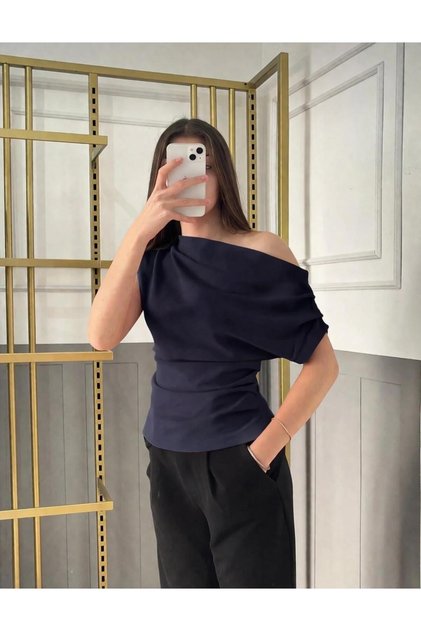 Drape/Ruched Detailed Draped Asymmetric Collar Knitted Crepe Fabric Blouse 0028