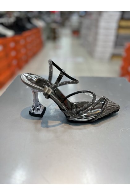 Åžah Transparent Stoned Belted Stylish Heeled Shoes
