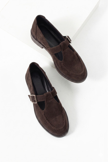 Brown Shoes Loafer Moccasin Casual Ergonomic Comfortable Soft Sole Masculine Shoes
