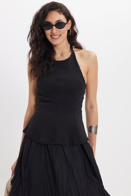 Ženska uska bluza od 100% pamuka, bez rukava, sa halter izrezom, crna