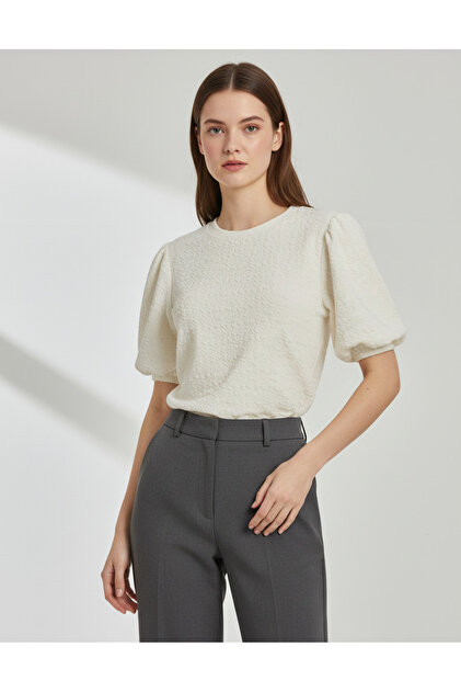Women Ivory Textured Jersey Top